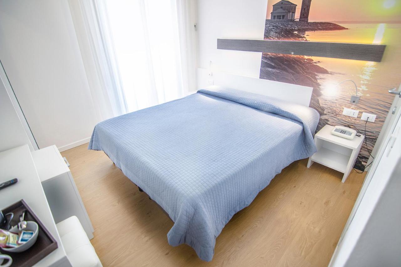 Hotel Antoniana Caorle Bagian luar foto